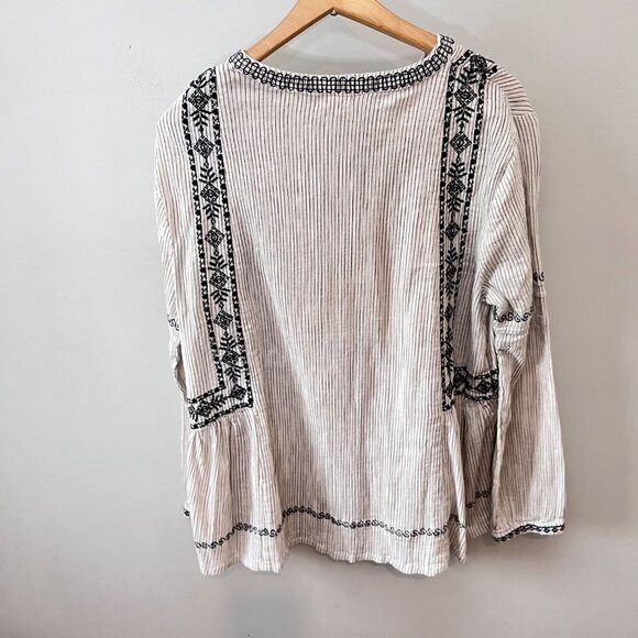 Garnet Hill Embroidered Blouson-Sleeve Blouse- Size 8 - Picture 4 of 7